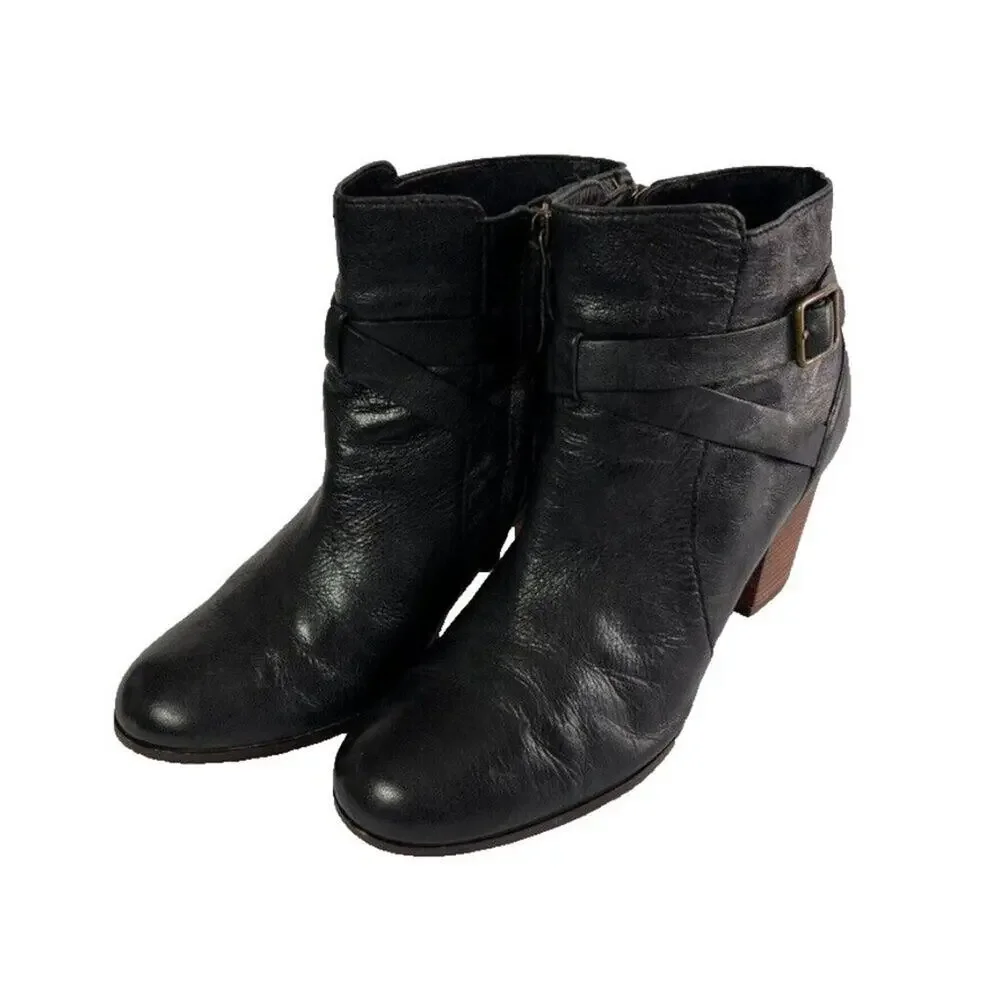 Cole Haan Bootie Women 9.5 B Black Leather Cassidy Side Zip Straps Ankle D41598